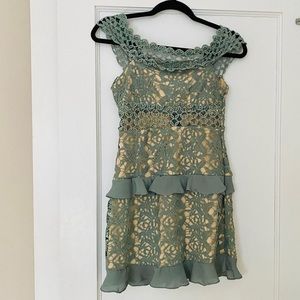 Romeo & Juliet Couture Off-Shoulder Knit Dress S